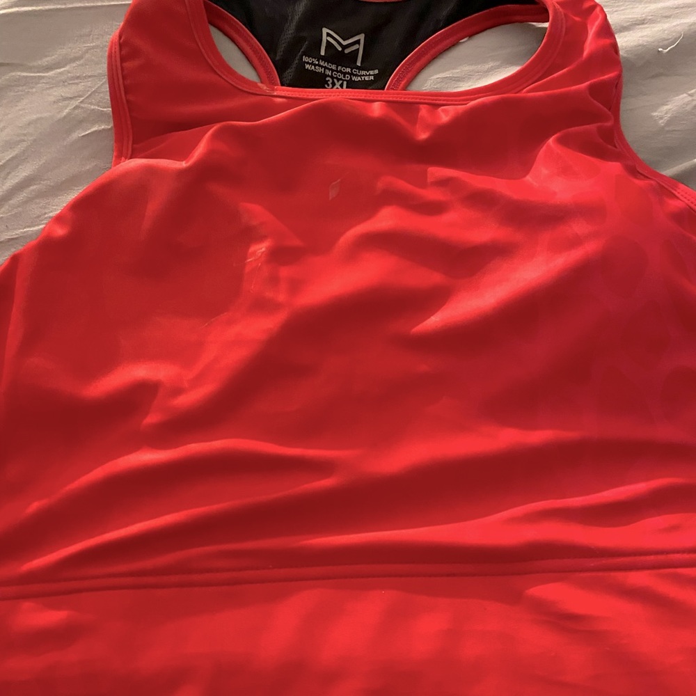 Meltfit Sports Bra! Beautiful bright pink